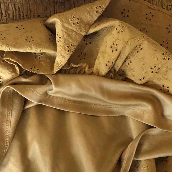 SO Smock Layer Ruffle Tube Top Size L - Picture 7 of 9